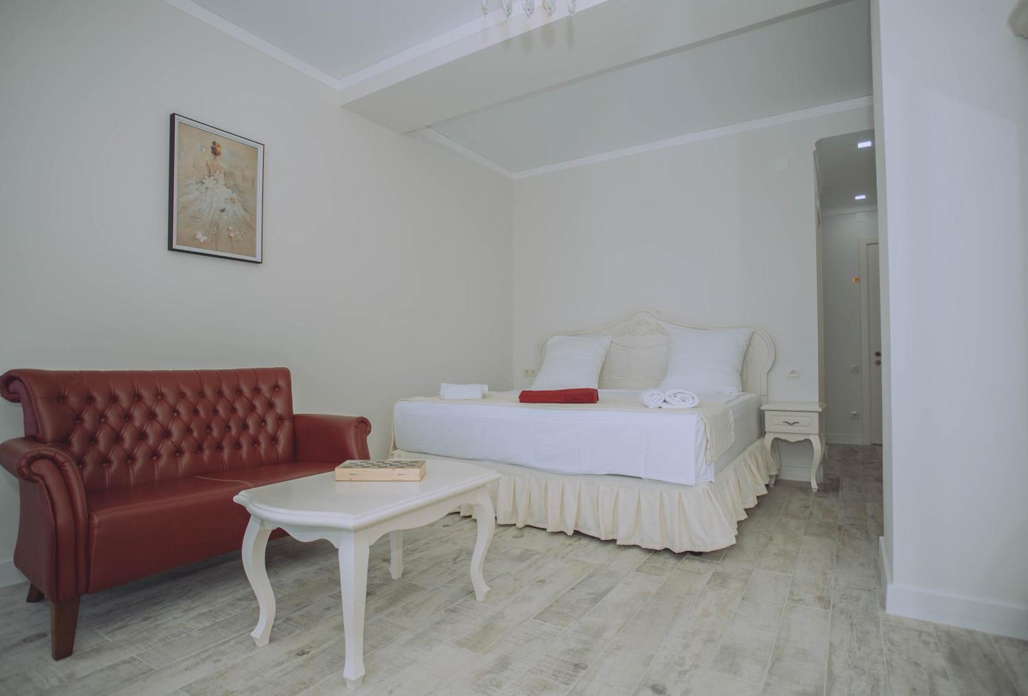 באטומי Royal Medis Hotel מראה חיצוני תמונה