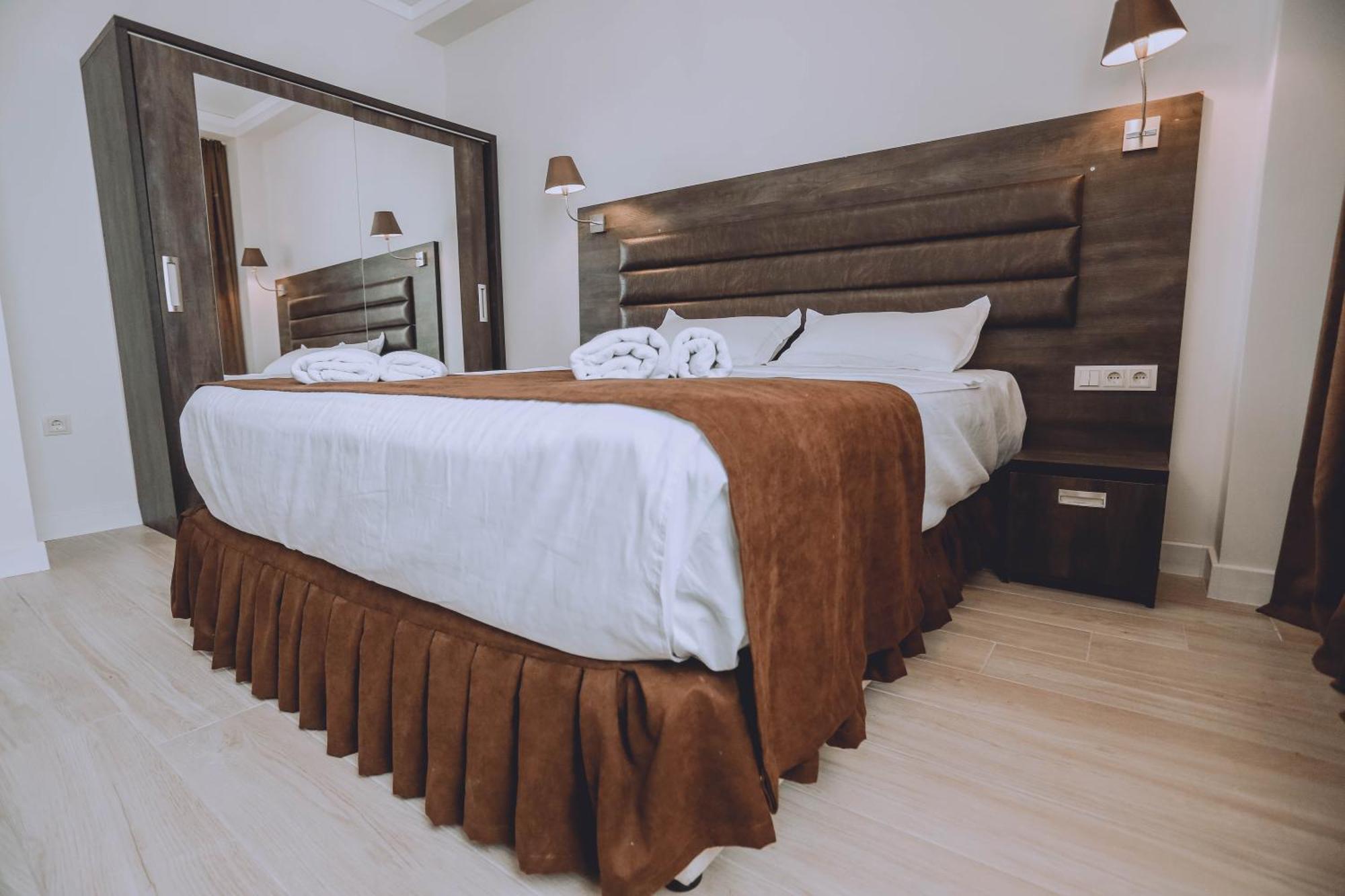 באטומי Royal Medis Hotel מראה חיצוני תמונה