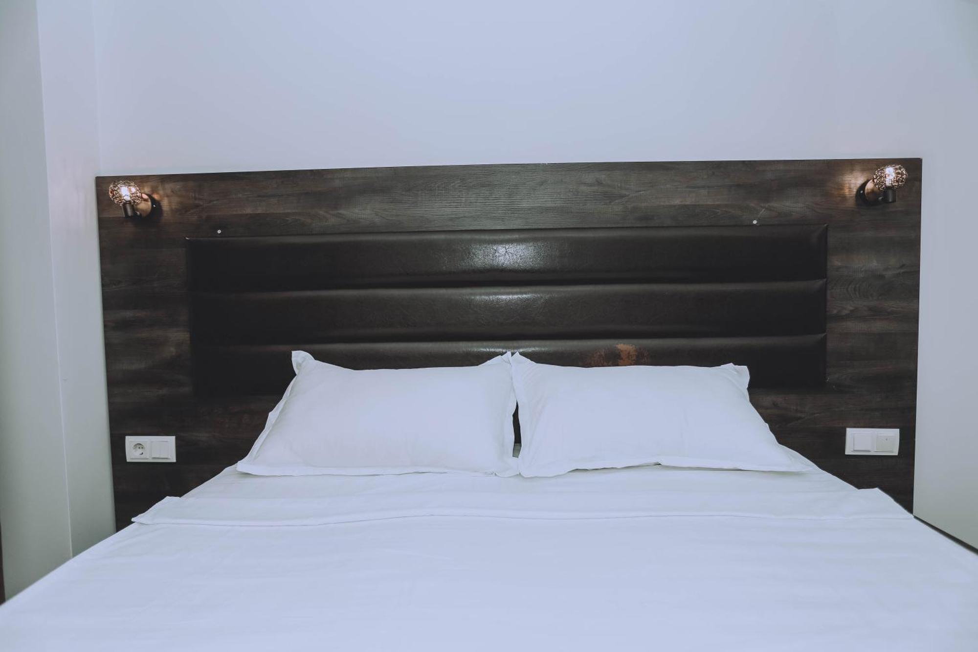 באטומי Royal Medis Hotel מראה חיצוני תמונה