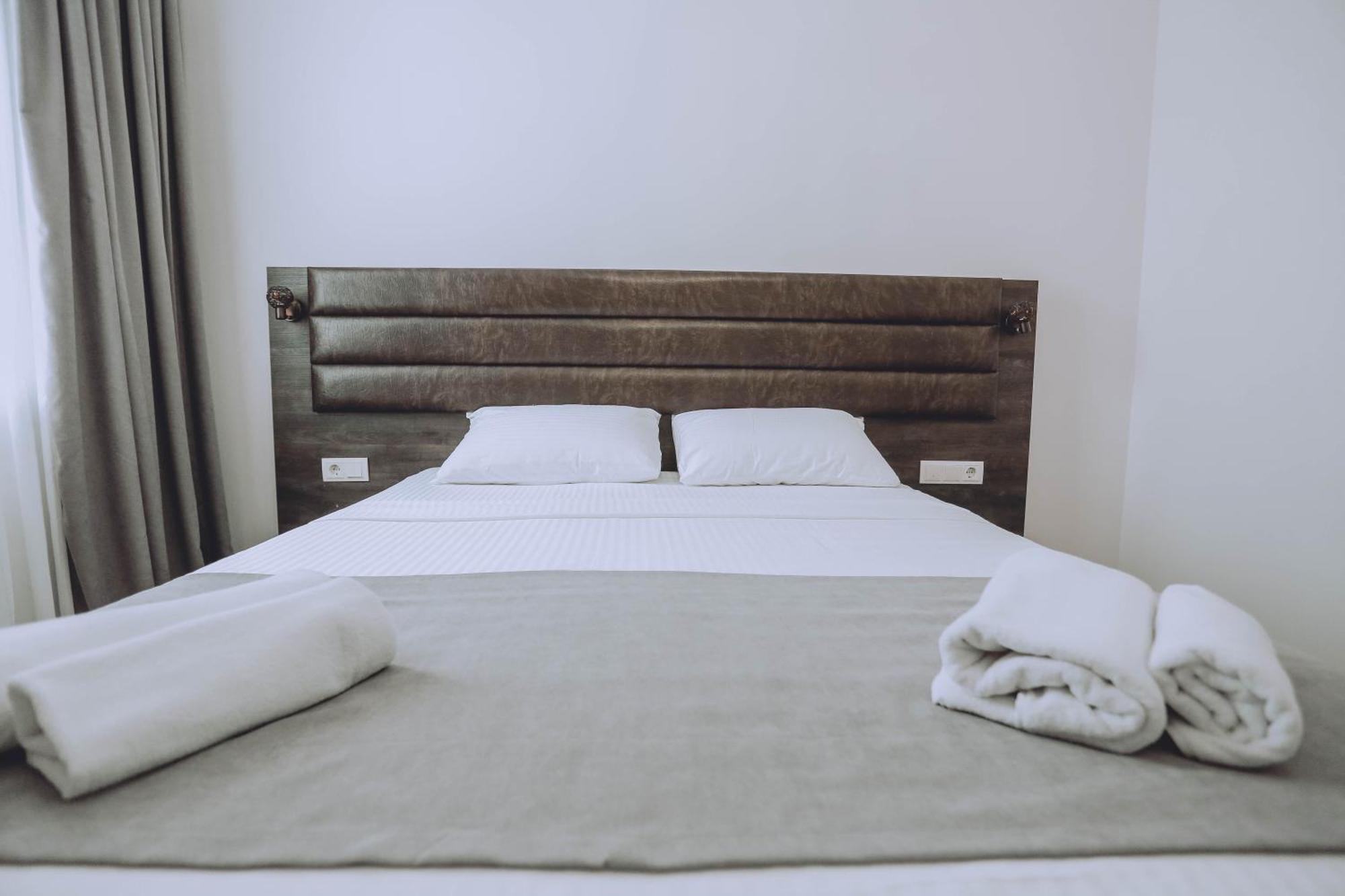 באטומי Royal Medis Hotel מראה חיצוני תמונה