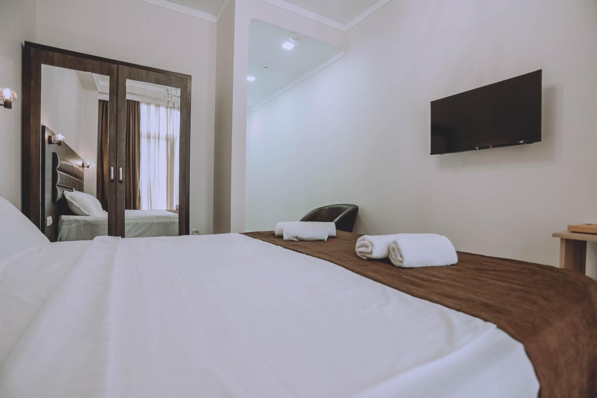 באטומי Royal Medis Hotel מראה חיצוני תמונה