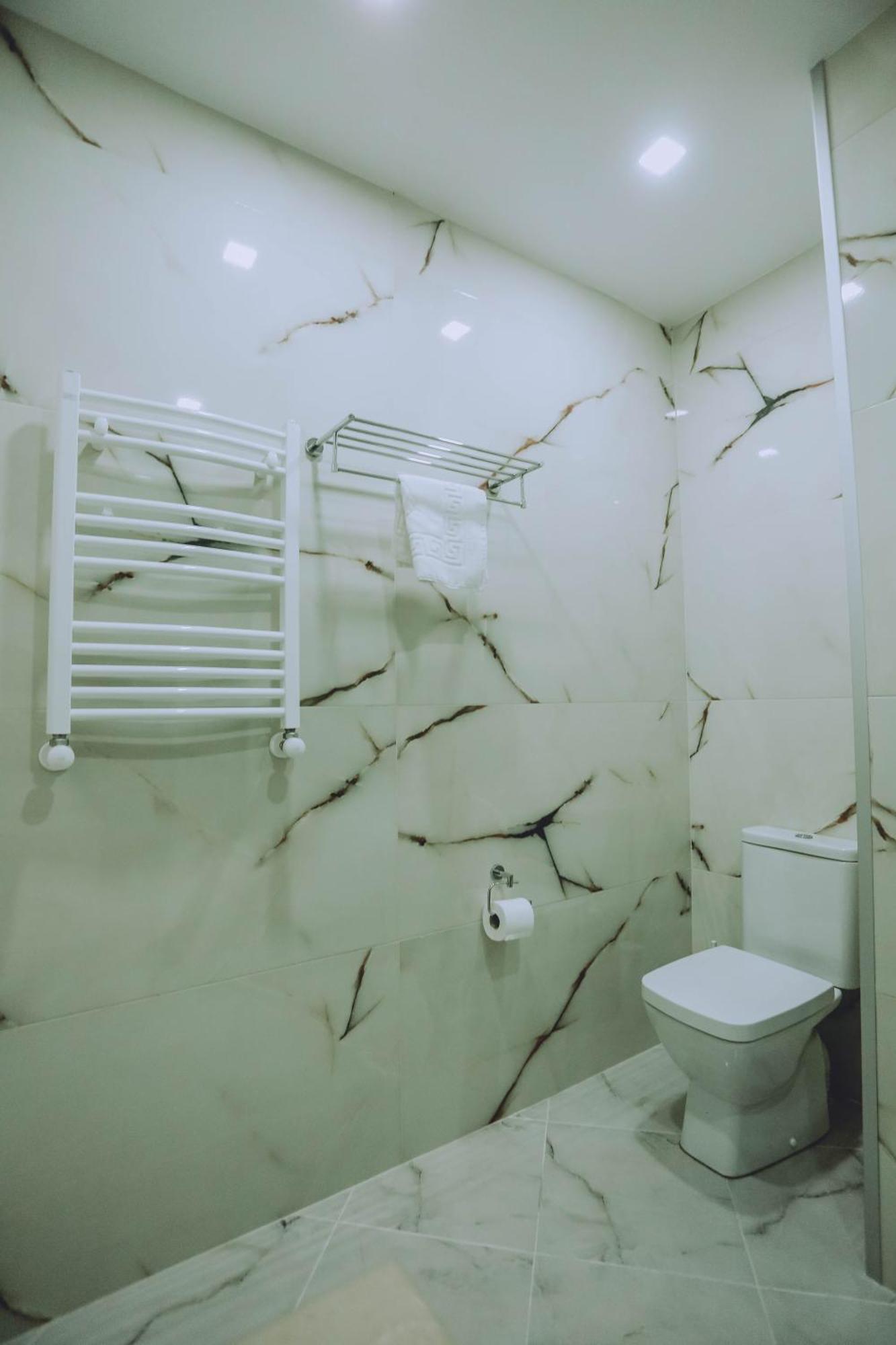 באטומי Royal Medis Hotel מראה חיצוני תמונה