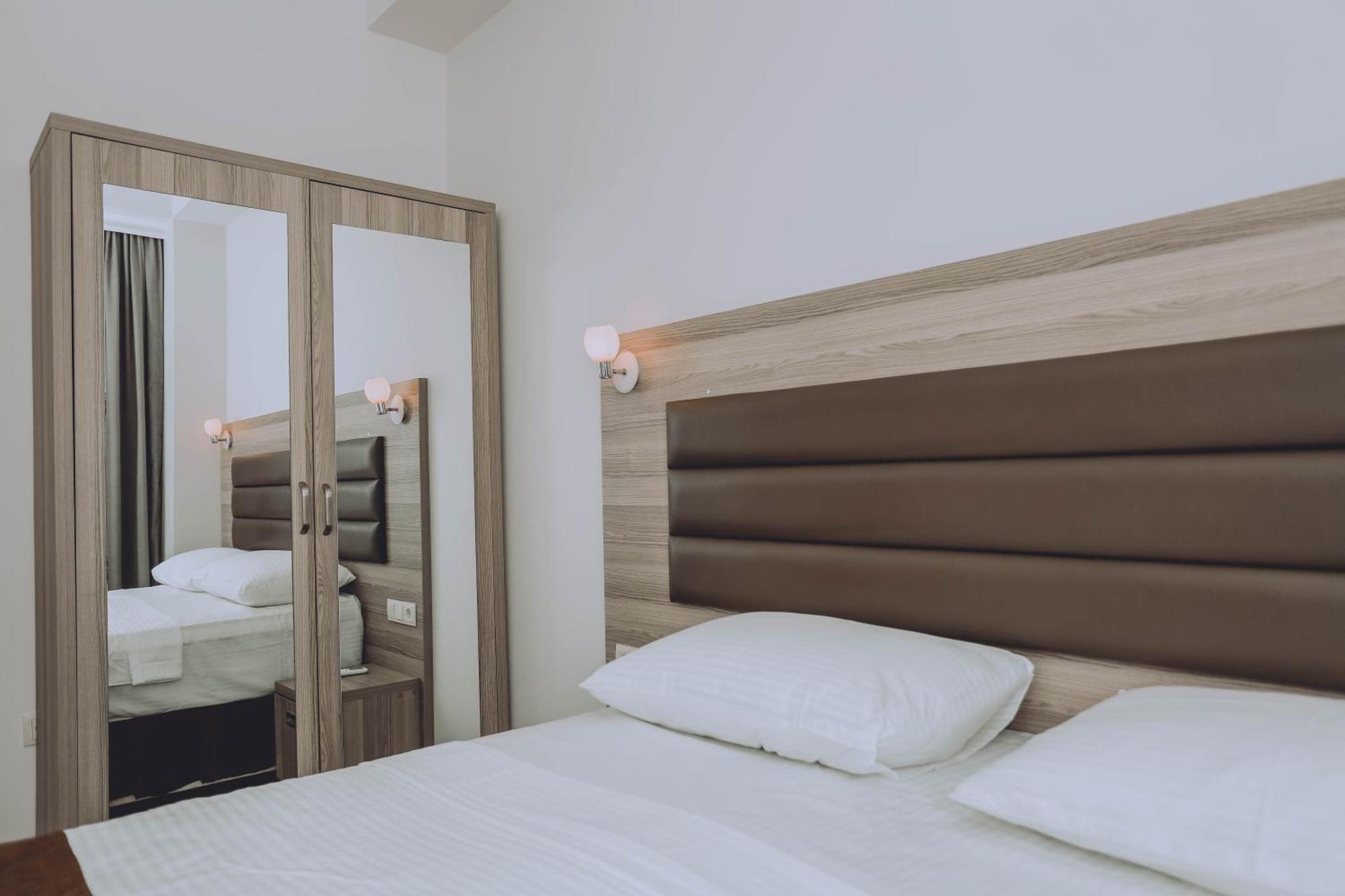 באטומי Royal Medis Hotel מראה חיצוני תמונה