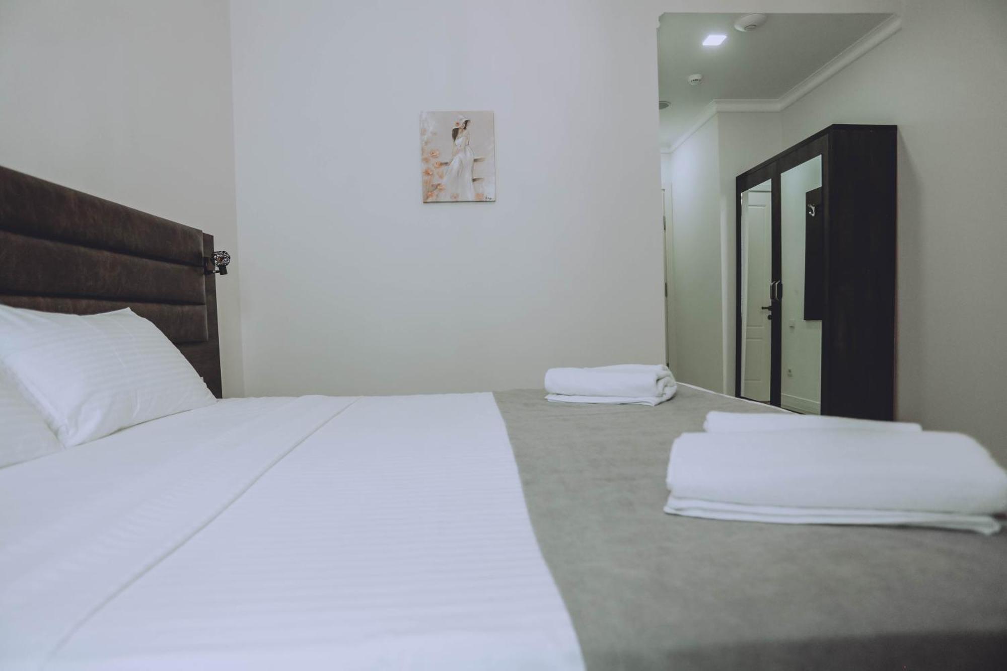 באטומי Royal Medis Hotel מראה חיצוני תמונה