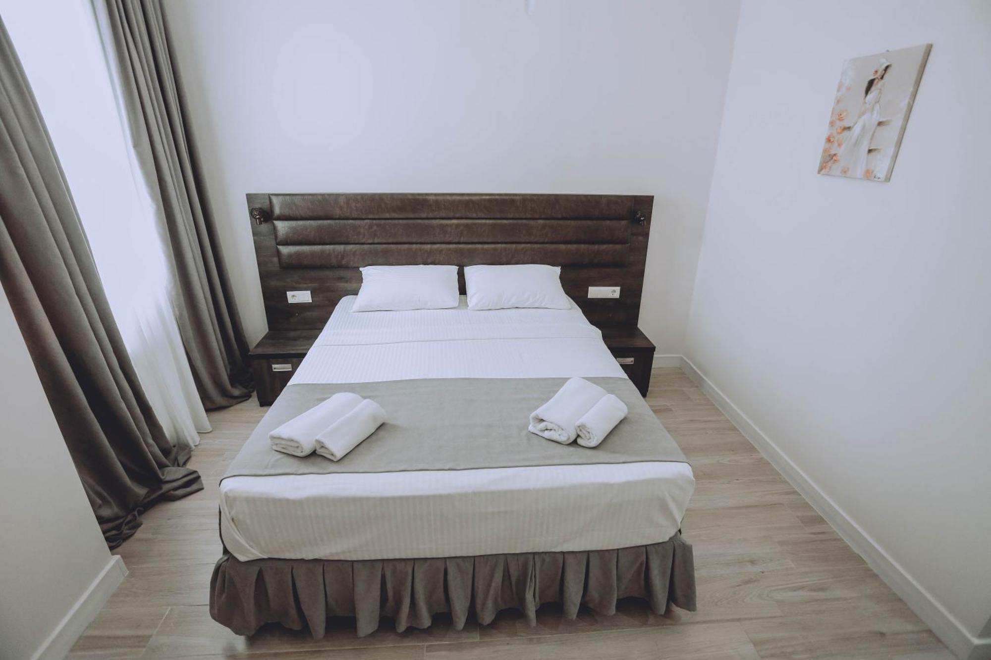 באטומי Royal Medis Hotel מראה חיצוני תמונה