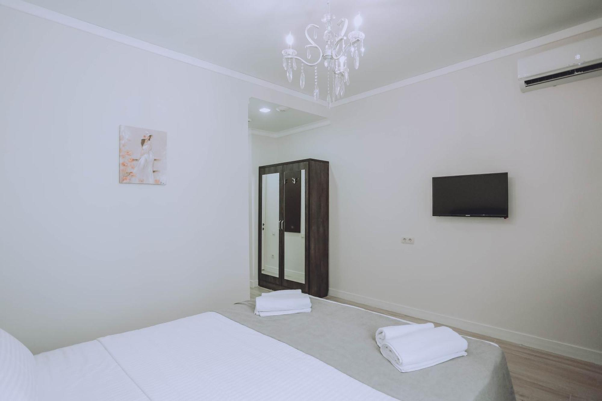 באטומי Royal Medis Hotel מראה חיצוני תמונה
