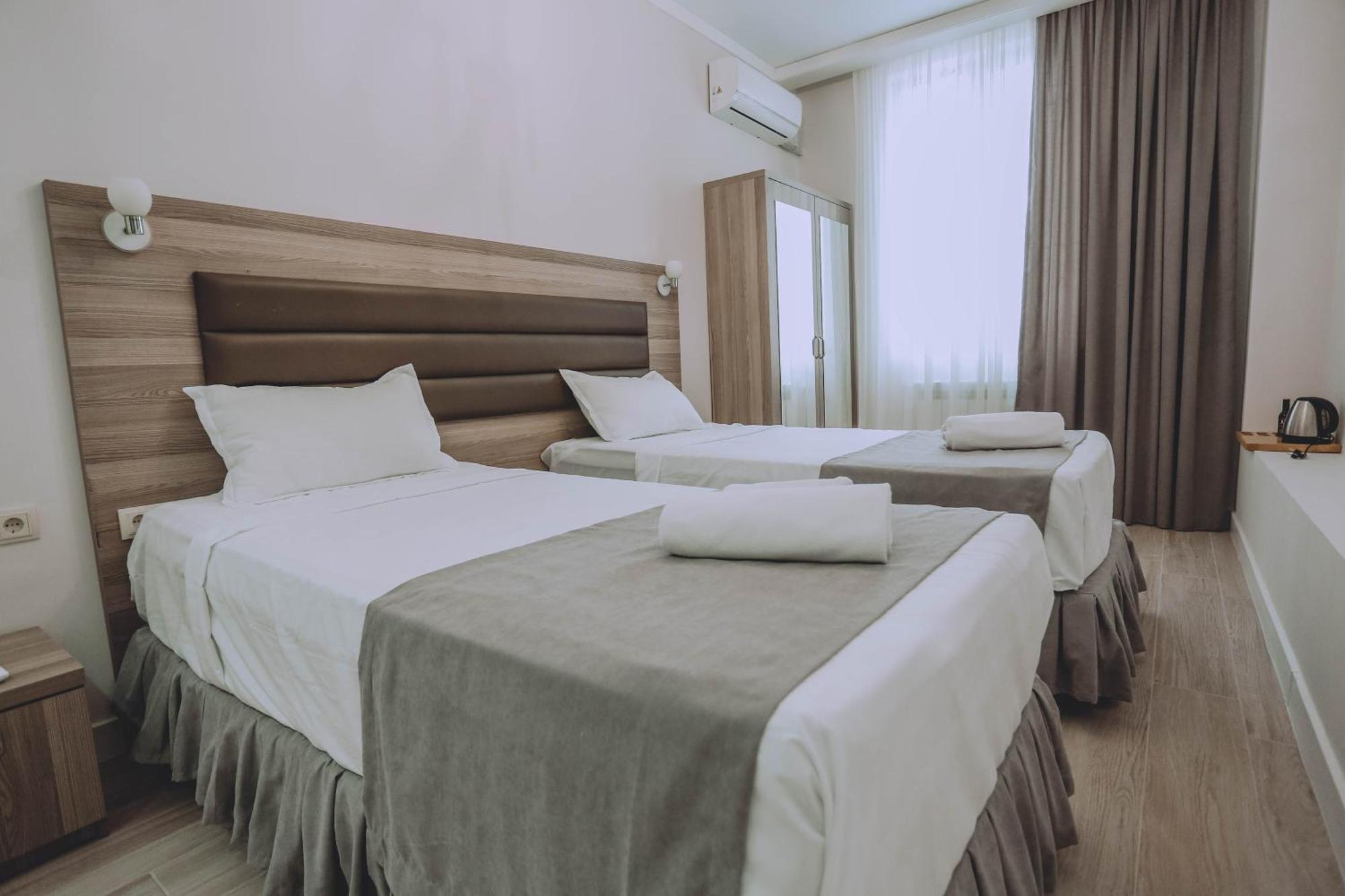 באטומי Royal Medis Hotel מראה חיצוני תמונה