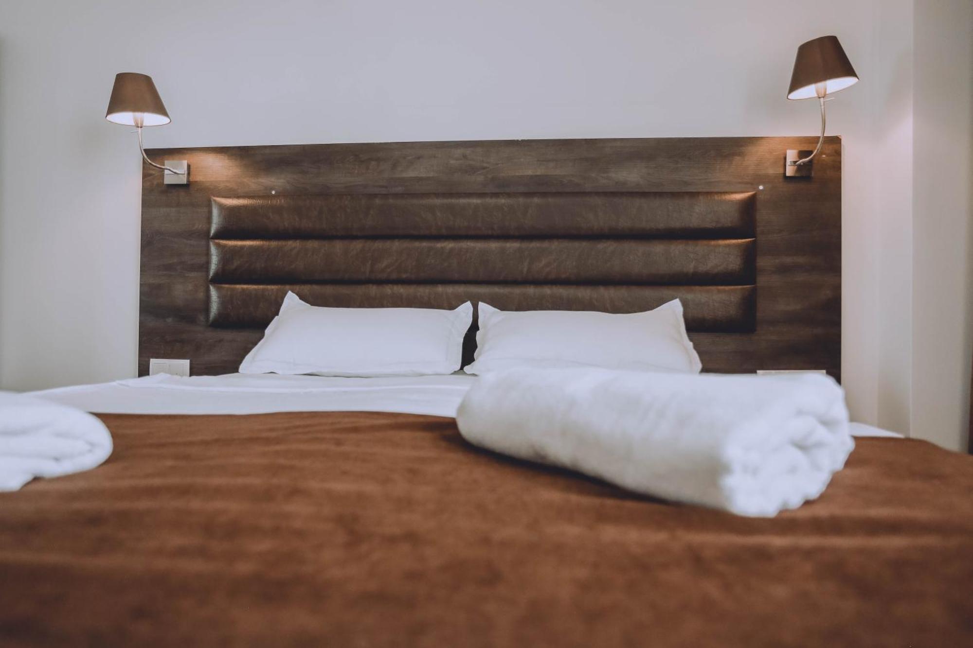 באטומי Royal Medis Hotel מראה חיצוני תמונה