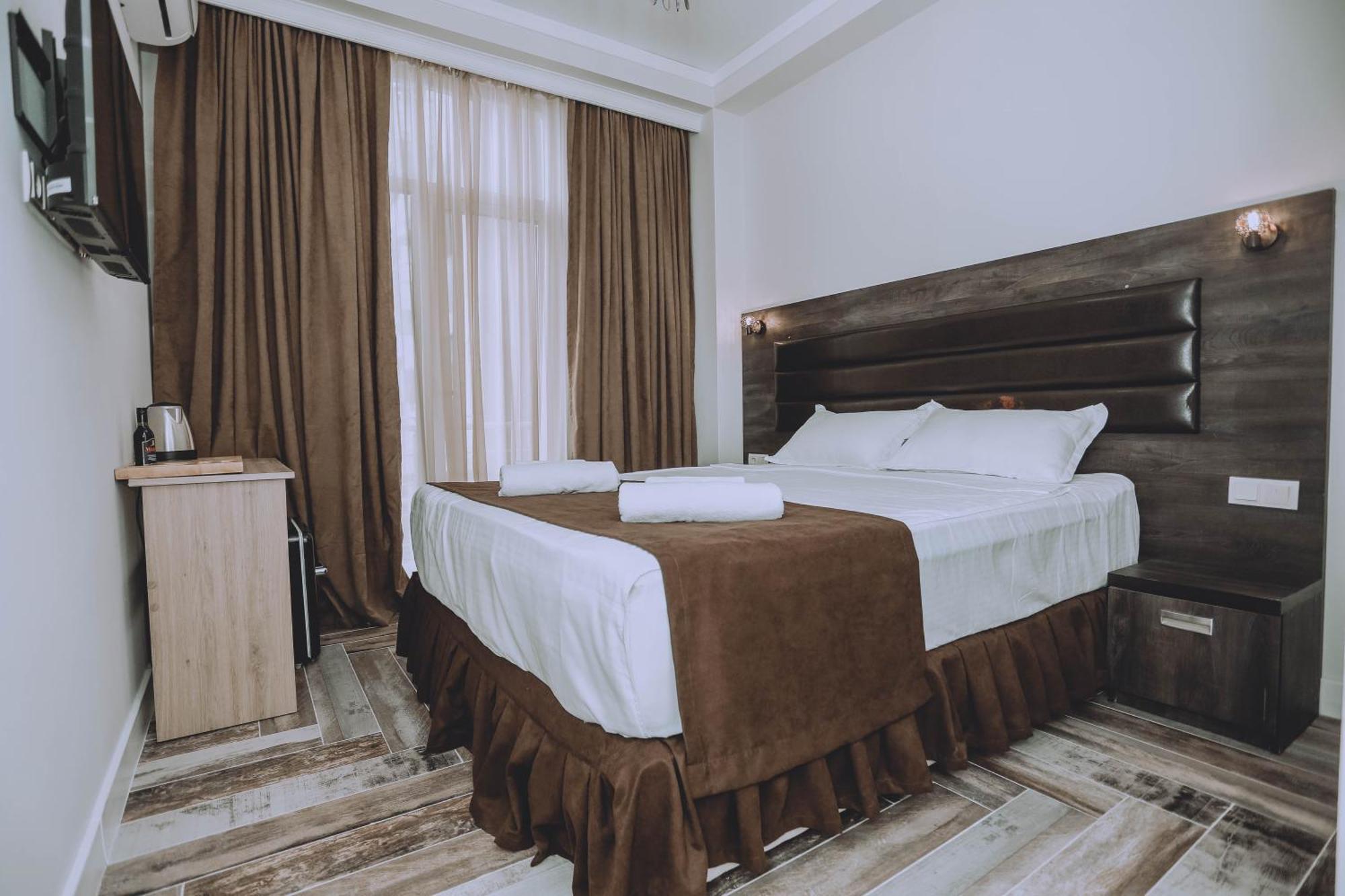 באטומי Royal Medis Hotel מראה חיצוני תמונה