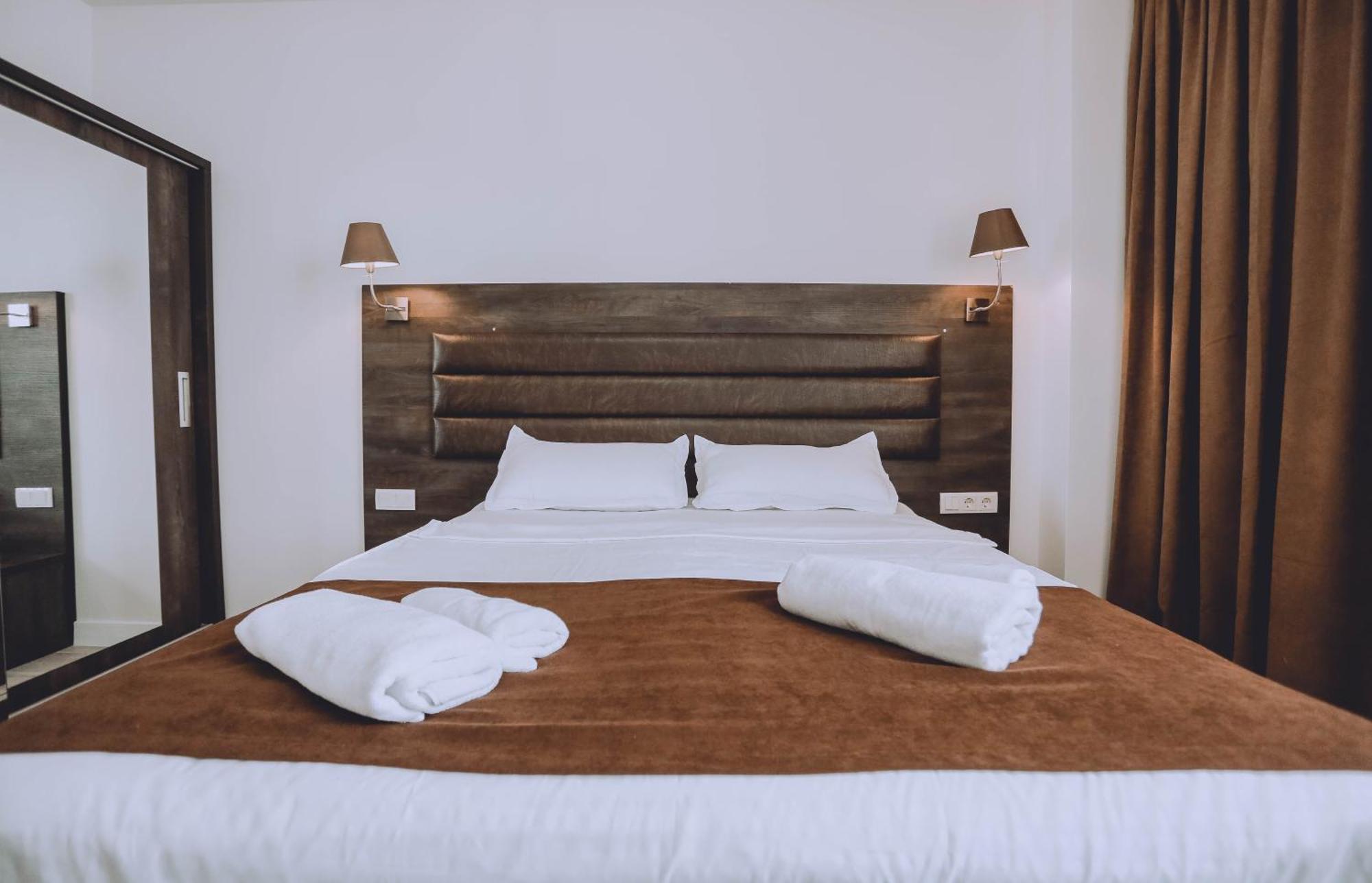 באטומי Royal Medis Hotel מראה חיצוני תמונה