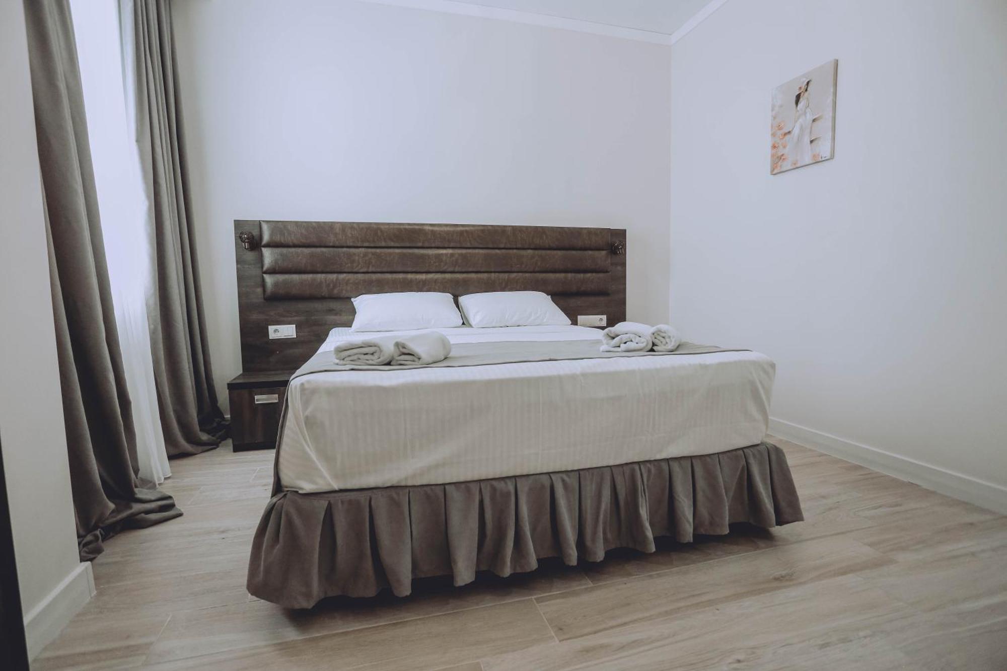 באטומי Royal Medis Hotel מראה חיצוני תמונה