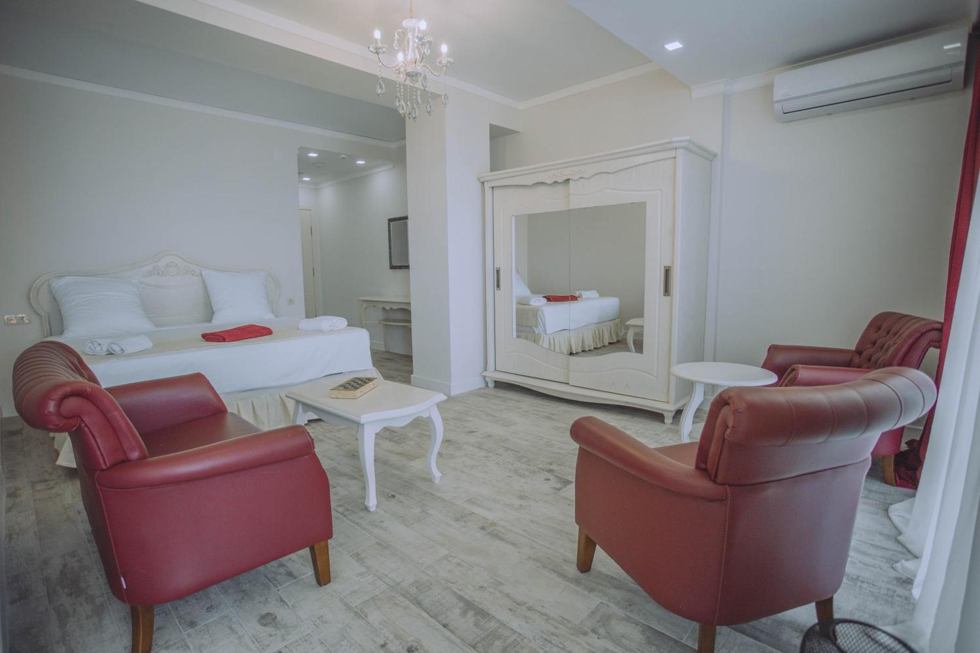 באטומי Royal Medis Hotel מראה חיצוני תמונה