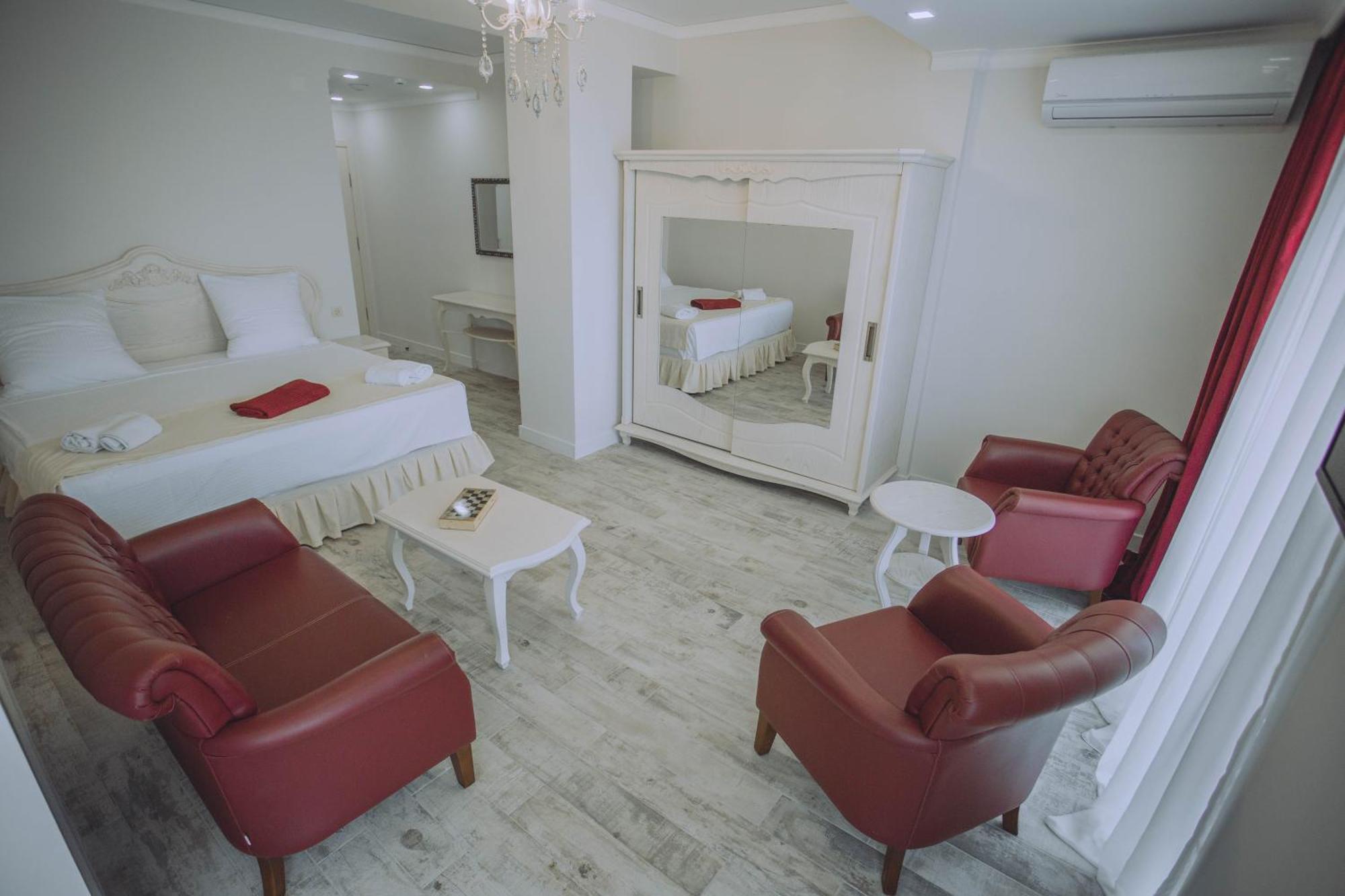 באטומי Royal Medis Hotel מראה חיצוני תמונה